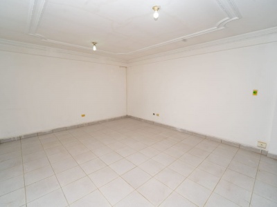 Esquina Comercial en Alquiler