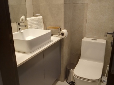 En Garden Equipetrol Departamento de 1 Dormitorio Amoblado en Alquiler