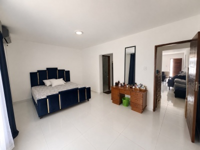 Casa de 3 dormitorios Zona Norte, Urb. Akualand Guapay