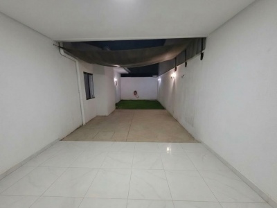 CASA DE 3 DORMITORIOS EN ALQUILER DENTRO DE CONDOMINIO
