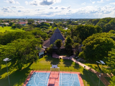 Hermosa y Cómoda Casa en Venta en Colinas del Urubo Sector I