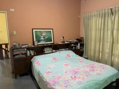 AMPLIA CASA EN VENTA, SOBRE AVENIDA BANZER, DE 772.25 M2, ZONA NORTE