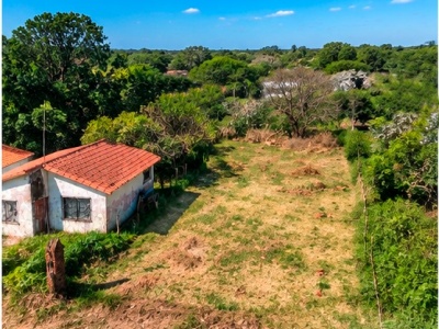 TERRENO EN VENTA EN COTOCA  URBANIZACION LA PERGOLA