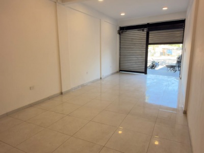 LOCAL COMERCIAL EN ALQUILER - SOBRE AVENIDA,ZONA MONTECRISTO