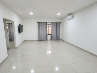 CASA DE 3 DORMITORIOS EN ALQUILER DENTRO DE CONDOMINIO