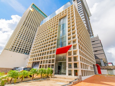 Oficina de 87.81 m2 en Alquiler en Equipetrol El Cubo I
