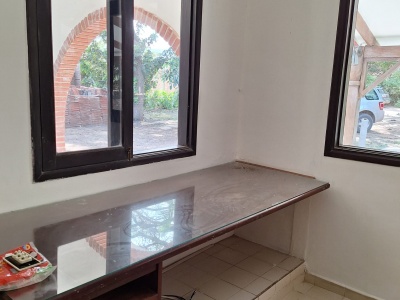 Cond. Cataluña, amplia casa en alquiler ubicada en condominio privado