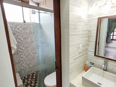 CASA INDEPENDIENTE DE 4 HABITACIONES EN ALQUILER EN ZONA ESTE