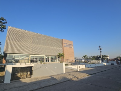 CASA de 2 Pisos EN VENTA