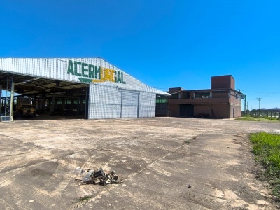 TERRENO INDUSTRIAL EN VENTA SOBRE AVENIDA EN EL PILAT