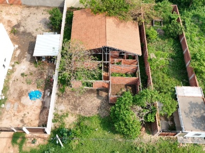 Terreno en venta con construcción zona este