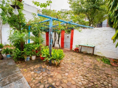 TERRENO +2 DEPARTAMENTOS EN ZONA SUR