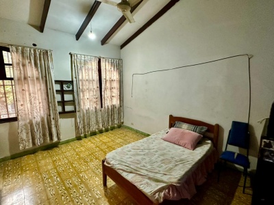 "CASA COMERCIAL EN VENTA, DE 480,80  M2, DE 2 PLANTAS, SOBRE CALLE CAMPERO"