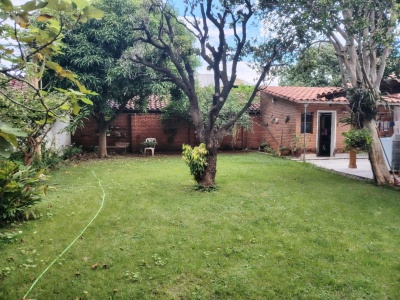 CASA EN VENTA PARA VIVIENDA Y OFICINAS 4to ANILLO Av. SANTOS DUMONT