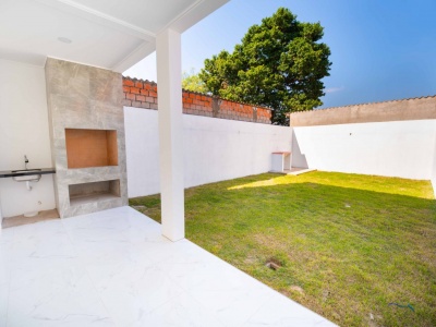 HERMOSA CASA A ESTRENAR, DE 2 PLANTAS, A UNA CUADRA DE LA AVENIDA, ZONA SUR