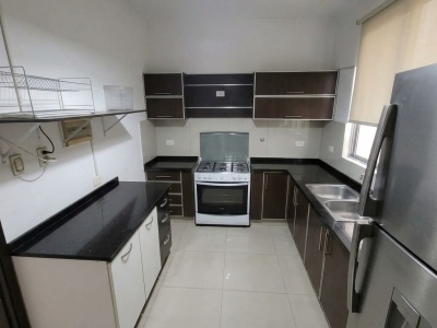 CASA DE 3 DORMITORIOS EN ALQUILER DENTRO DE CONDOMINIO