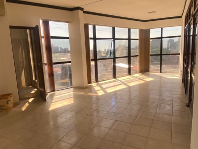 OFICINA EN VENTA - EDIF. CASANOVAS