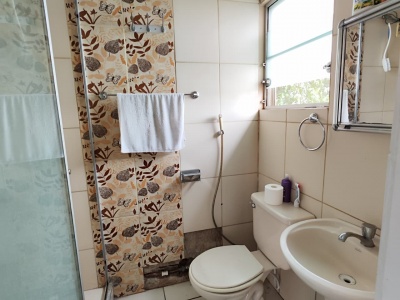 CASA INDEPENDIENTE DE 4 HABITACIONES EN ALQUILER EN ZONA ESTE