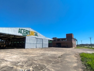 TERRENO INDUSTRIAL EN VENTA SOBRE AVENIDA EN EL PILAT