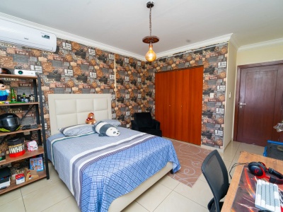 Hermosa y Cómoda Casa en Venta en Colinas del Urubo Sector I