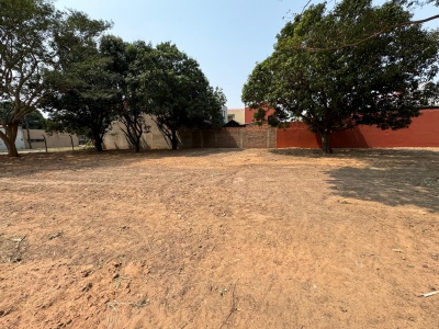 TERRENO EN ALQUILER ZONA ESTE IDEAL PARA EMPRESAS GALPONES Y OTROS.