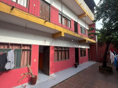 ALOJAMIENTO EN VENTA CON DOS TIENDAS
