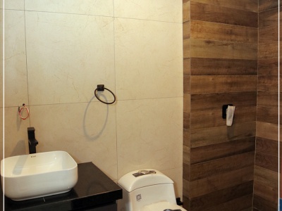 Casa 3 dormitorios Barrio Oriental (zona 4to anillo entre Canal Isuto y Radial 26)