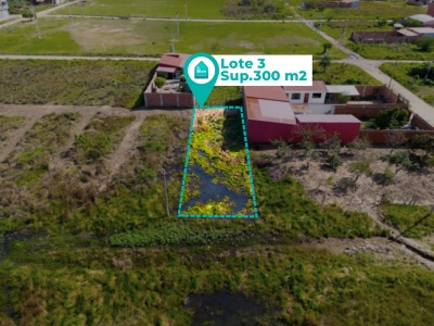 LOTE DE TERRENO EN VENTA / AV MOSCU 9NO ANILLO / 300 M2