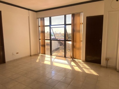 OFICINA EN VENTA - EDIF. CASANOVAS