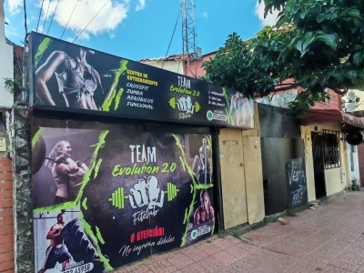 CASA COMERCIAL EN VENTA