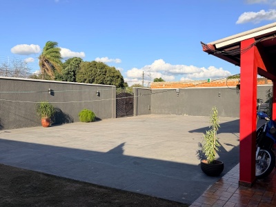 CASA EN ESQUINA CON ALTO POTENCIAL COMERCIAL