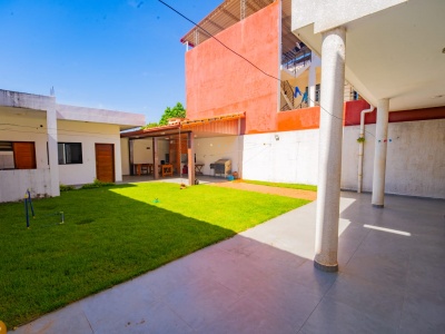 CASA DE 4 DORMITORIOS EN VENTA AV CUMAVI 8vo ANILLO