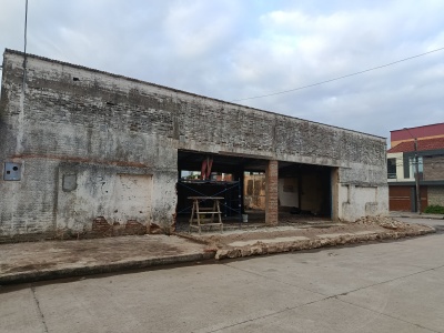 Tinglado.con oficinas en terreno 680 M2 en alquiler