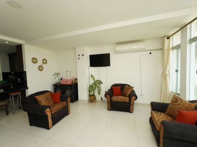 CASA DE DOS PLANTAS EN VENTA