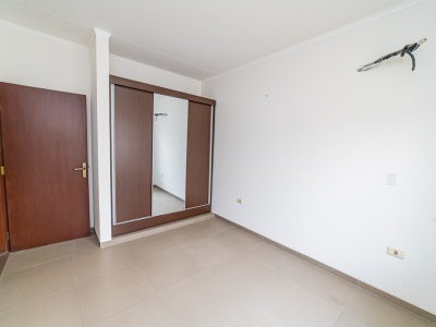 CASA DE 3 DORMITORIOS EN VALLE SANCHEZ BS. 430.000.-