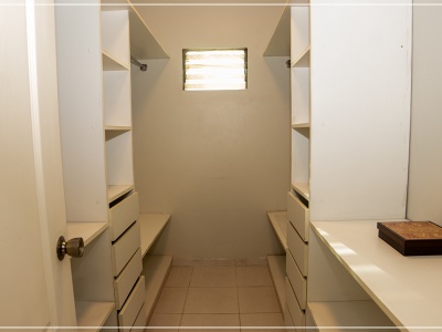 DEPARTAMENTO EN VENTA 4TO ANILLO Av BANZER CONDOMINIO VIAPAVE